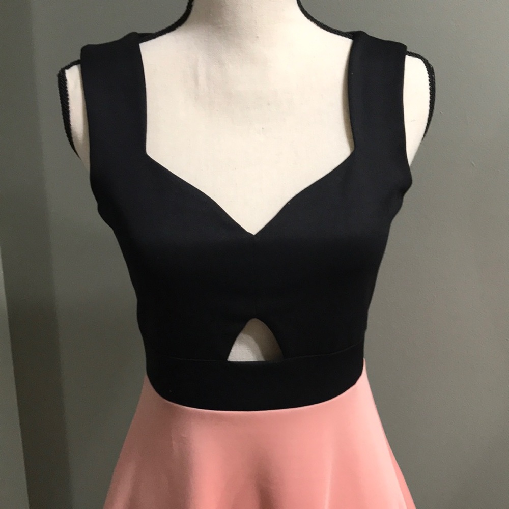 Charlotte Russe Midi Dress - Picture 2 of 6